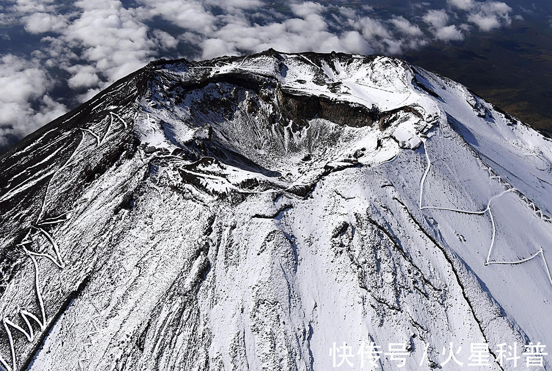 喷火口|日本富士山恐将爆发？喷火口增加6倍，压力已超315年前那次大喷发