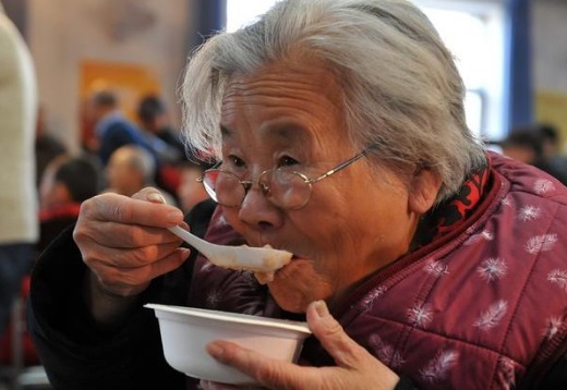 玉米粉粥|糖尿病人不能喝粥辟谣这样喝血糖不升高,还能降血糖