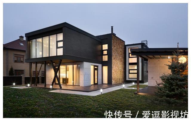 功能性|走进荷兰这栋两层房子，不豪华、不堆砌，一家四口住得很顺心