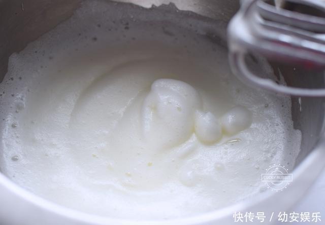 电饭锅蛋糕不蓬松还塌陷？注意这几个细节，我做一次就成功