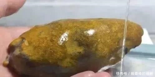 丢弃角落的砖头料,被小伙五百买下,还没雕刻完成就被高价预定!