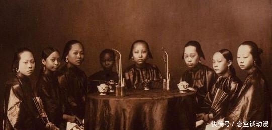 婉容|历史老照片:婉容卧室有浴缸,醇亲王的两位侧福晋真的很美!