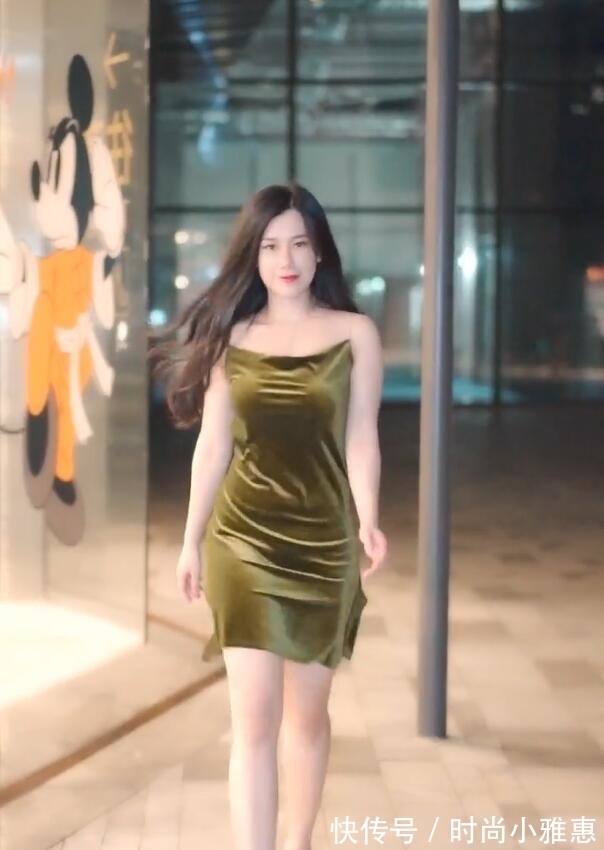 吊带裙|小清新的吊带裙,如一阵扑面而来的清风