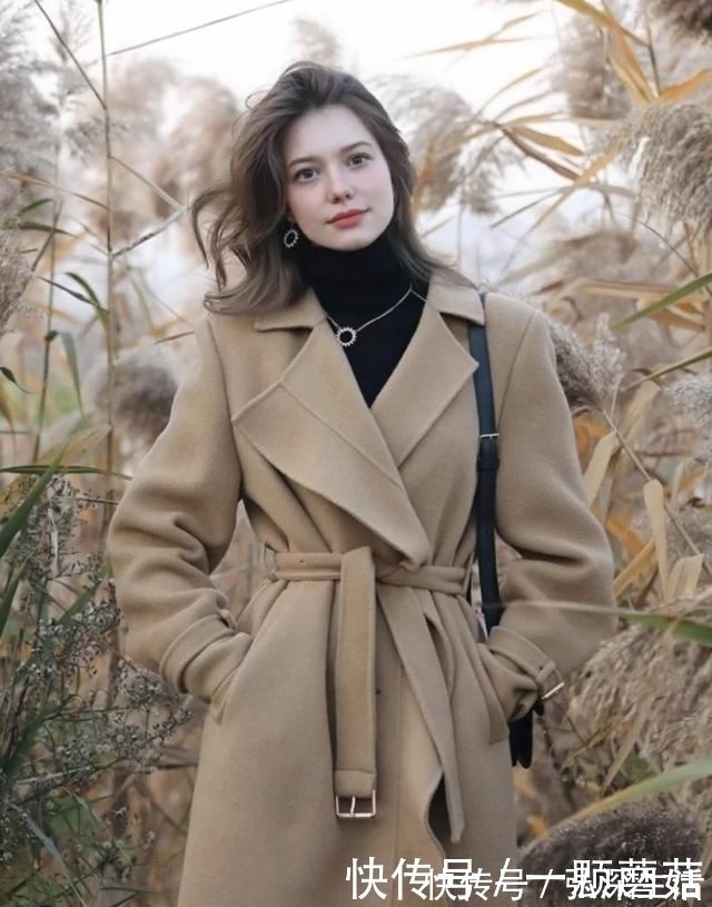 色系 驼色才是秋冬高级色,优雅质感还大气,俄罗斯博主秋装示范太美了