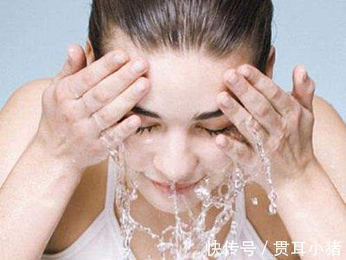 玉米|水煮玉米“玉米水”留好了，3个用途，快回家试试
