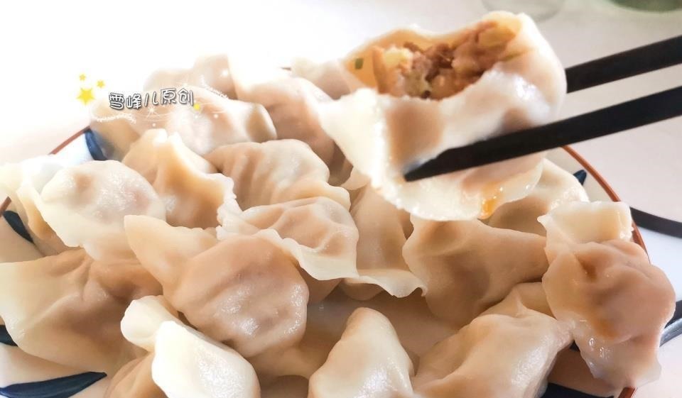 吃饺子,白菜韭菜靠边站,这菜做馅鲜美多汁香而不腻,吃着真过瘾