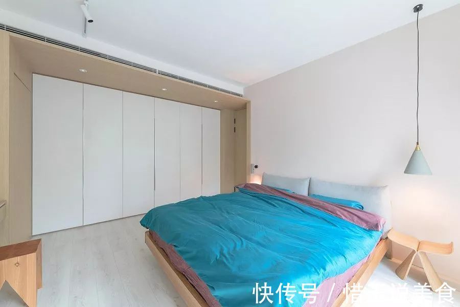 卧室内|还在买衣柜现在流行“挖墙”装衣橱!