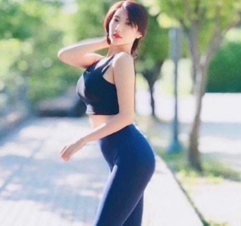 时尚 花容月貌的打底裤小姐姐,带来与众不同的时尚气息