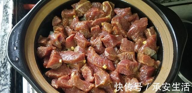 美味|牛肉这么做香浓美味,学会这个懒人做法,肉质不柴不腥营养好吃