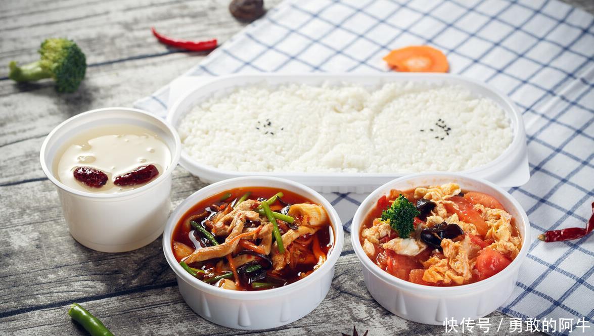 103岁老人,年轻像70岁,长寿秘诀不是多走路,而