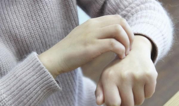 排毒|身上有个“排毒窝”，隔三差五拍一次，经络通畅，预防心脑血管病