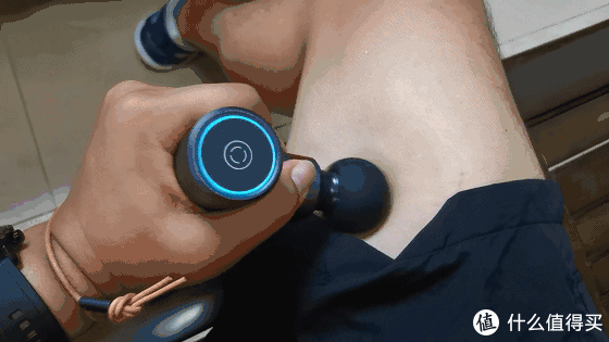 按摩师|小米有品众筹YUNMAI按摩筋膜枪 CC：智能无级变速，比按摩师更懂你