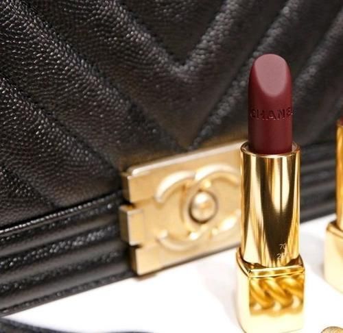 女生必备的8款口红,涂上有气质还显白,谁才是你的最爱