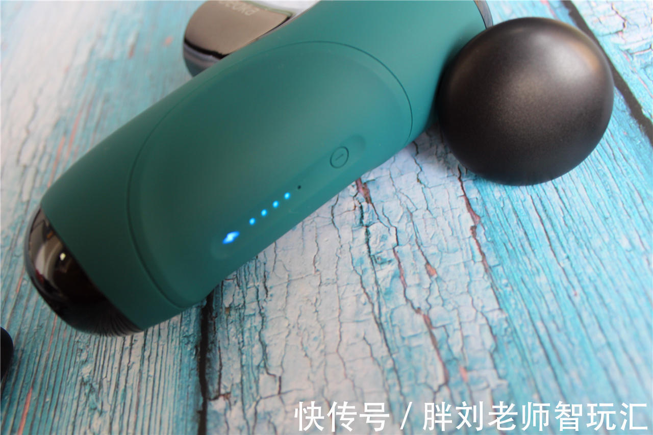 腰酸背痛|腰酸背痛腿抽筋,快用筋膜枪。舒服