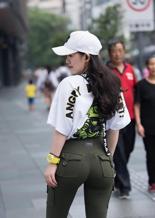 小姐姐|酷酷的健身女孩,哪怕不是美女也一样很迷人