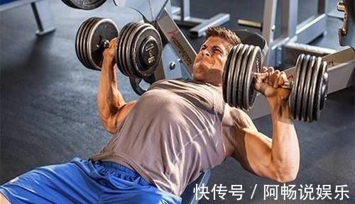 大肌|90后帅气小伙，打造出立体胸肌，男人如何练习胸大肌？