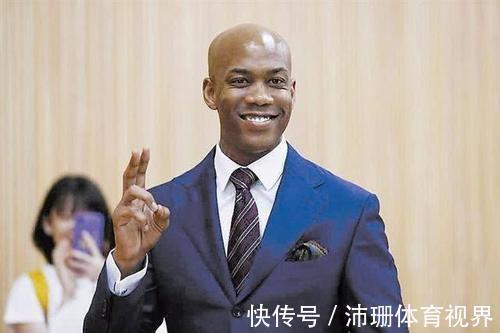 北京隊(duì)|美國(guó)人混在中國(guó)，林書豪捐了365萬，馬布里捐了多少？難以置信！