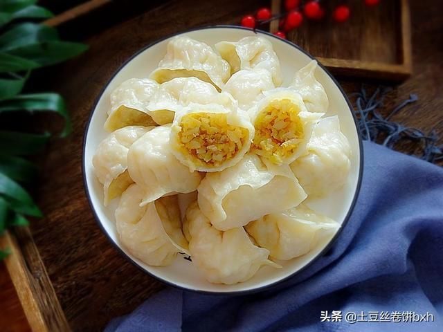 蒸饺|八月，要吃一顿这个馅的饺子，薄皮馅大，鲜香开胃，舒心贴秋膘