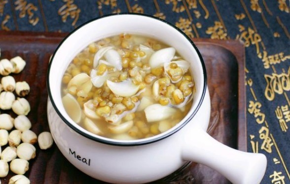 失眠|失眠最怕这“汤”,晚上睡前喝一碗,安神静心,一觉睡到自然醒!