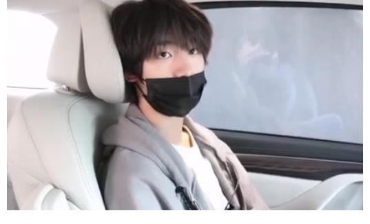 丁程鑫|丁程鑫空中转呼啦圈,杨洋:很赞