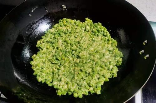 角丁|夏季，辣椒茄子靠边站，最该吃它，买来切丁裹上面粉煎一煎，真香