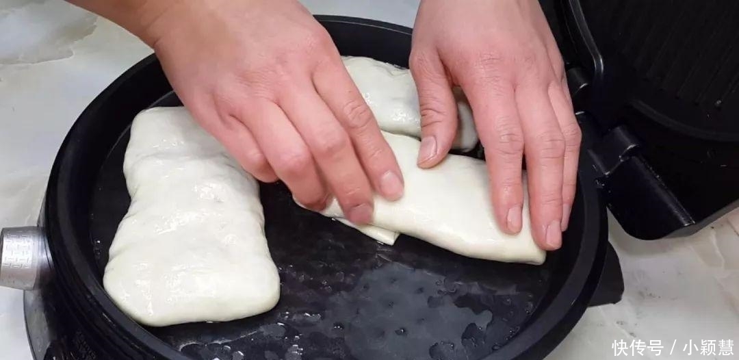 一滴水|1斤韭菜, 2个鸡蛋, 不用一滴水, 比韭菜盒子都好吃, 放凉都不会硬