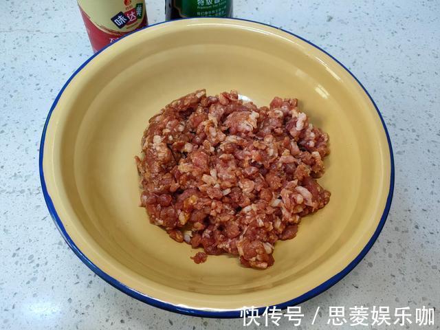 三肥七瘦|调饺子馅时，先打水就错了，记住“盐水油”的诀窍，鲜嫩流汁