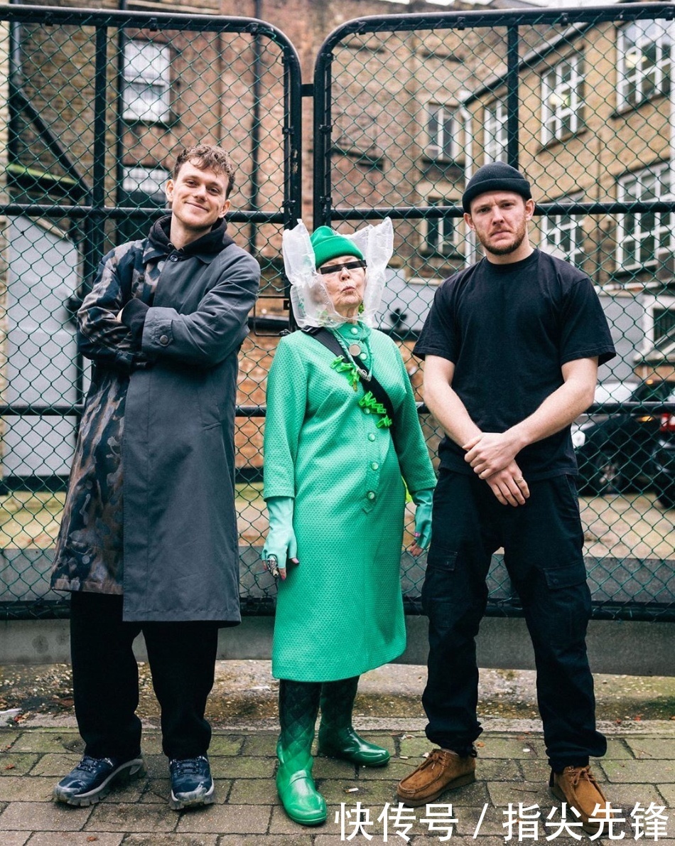 100块把土鳖宅男变鲜肉超模,英国俩沙雕小哥把时尚圈玩坏了