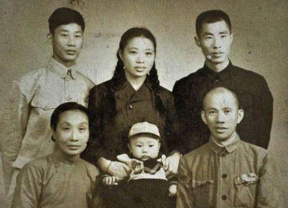 后悔|大陆上最后一位军统女特务：不后悔留大陆，一生对不起4个人！