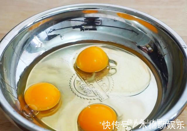 水煮荷包蛋,我只服这个做法,不散花不破皮,个个圆润又好吃