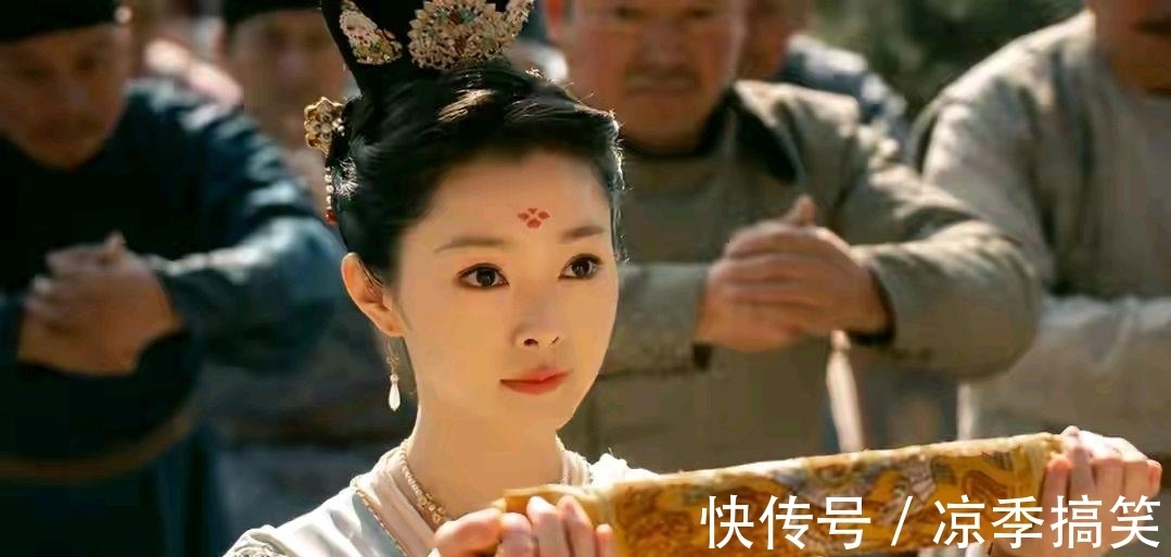 宋茜的颯,宋軼的美,張儷的媚,誰更勝一籌呢?