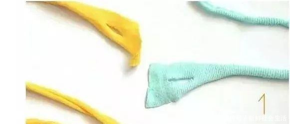 变废为宝小手工,学会了,家里T恤剪一下,钩出很好好用的作品!