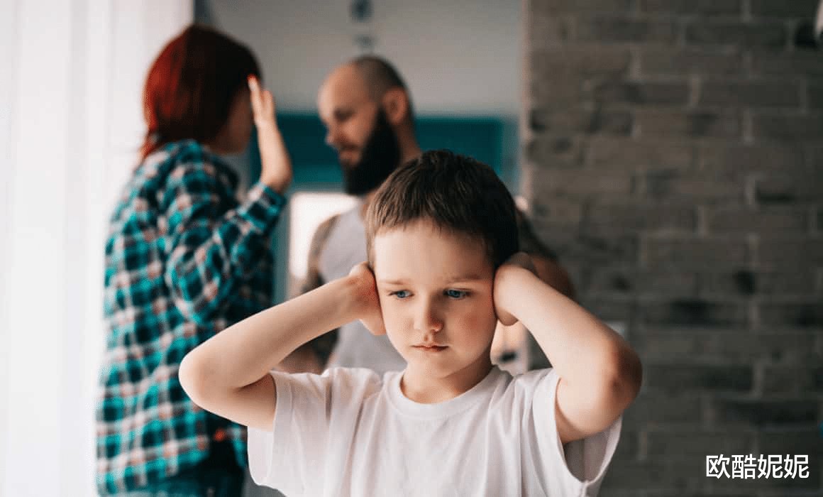 家长的这些教育方式，可能会摧毁孩子的自尊心，你还在用吗？