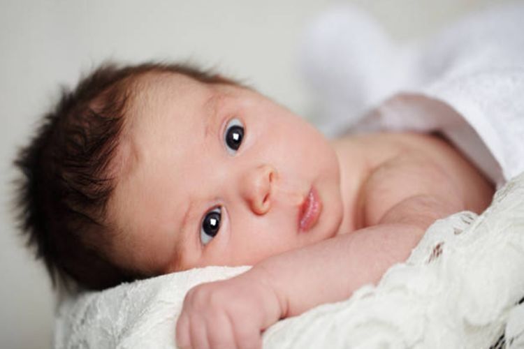 训练|“婴儿第一年发育相当十年”,1岁内娃常做这些训练,以后更聪明