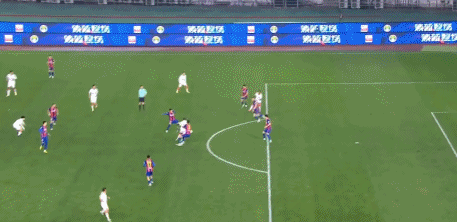 武漢隊|中超-武漢5-2逆轉(zhuǎn)送青島11連敗 鴨梨趙宏略皆雙響拉斐爾劉云建功