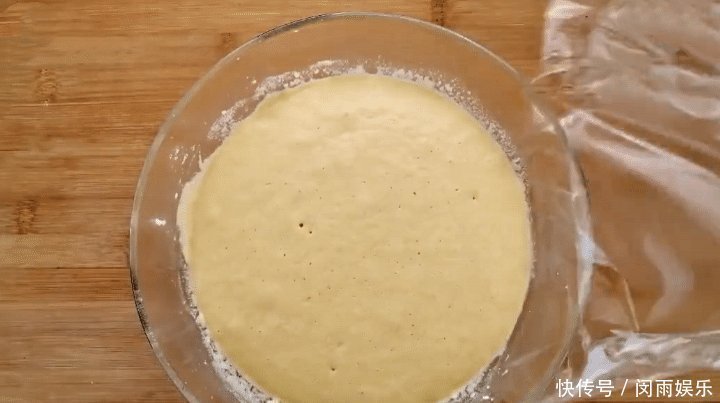 家里有面粉,不要再做面包了这样做比面包好吃、甜蜜、柔软,想吃