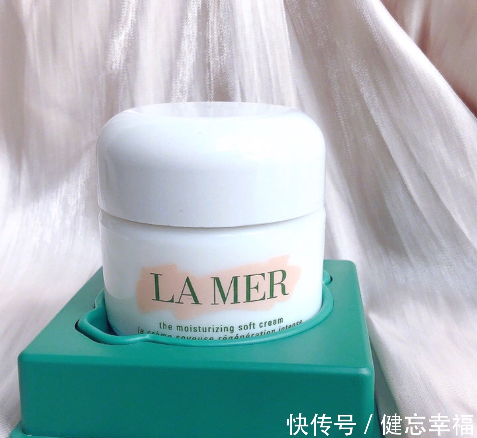 贵妇 月入过万的人都用啥护肤品?很多人都用不起,后两种也少有人知道