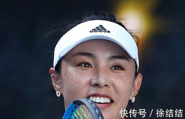 郑钦文|喜讯!20岁小将夺大满贯正赛首胜,五位中国金花全部晋级澳网次轮