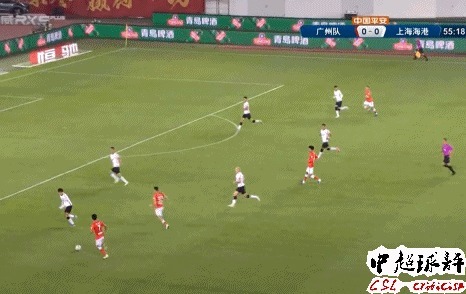 世界級(jí)|韋世豪今晚中超再現(xiàn)1世界級(jí)過人:鄭智看完罕見為弟子鼓掌!