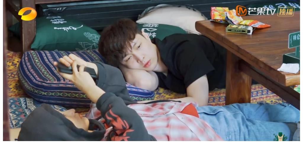 打呼噜|《向往的生活5》张艺兴拉满节目效果,曝作品灵感来源,获赞无数