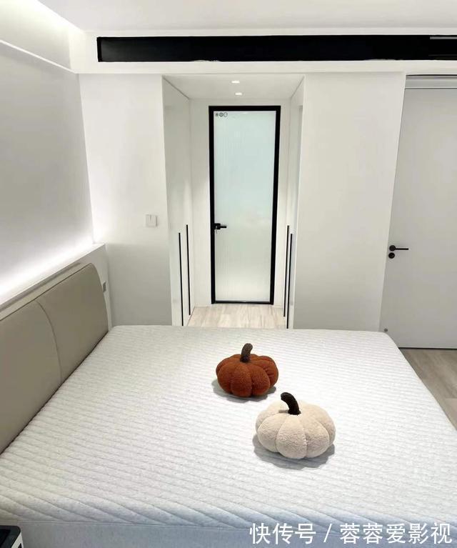 氛围感|江苏90后夫妇拒绝“过度装修”,把110㎡新家装得堪称收纳教科书