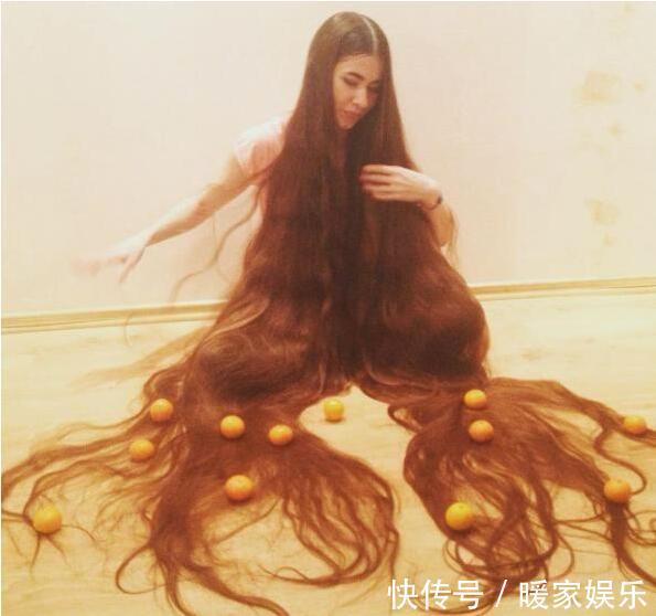 头发|美女20年没剪过头发,洗一次头,要晾上一天才能干