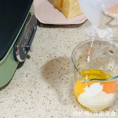 黄油|别再出去吃了，拔草厚蛋烧三明治自己做更好吃