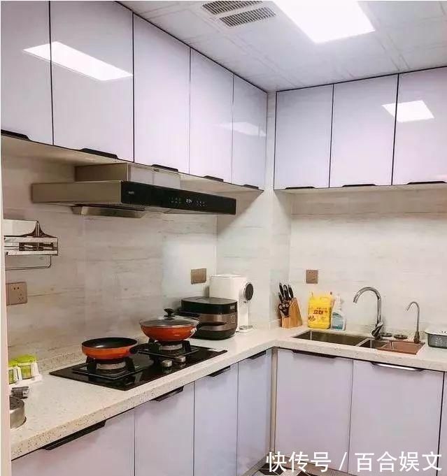 台面|晒晒即将入住108平新房,客厅漂亮极了,玄关鞋柜好实用