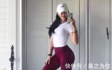 身材|韩国130斤微胖美女,靠“葫芦”身材走红,坦言得感谢健身