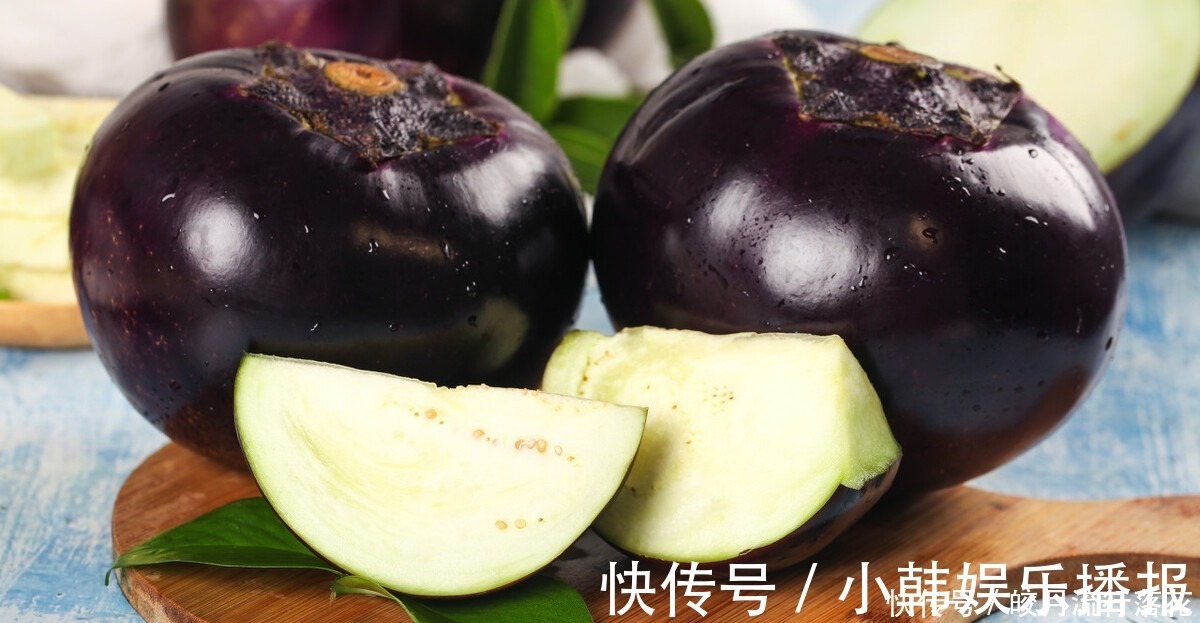 凉拌茄子|此菜是“降血压之王”，中老年人要常吃，一蒸一拌浇上料汁，真香！