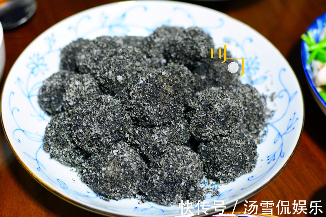 周末宅家，做了三道菜，另外三个是点心，老公说本末倒置