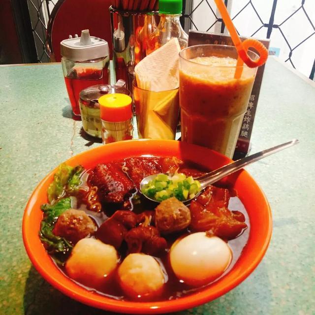 碗仔翅|这些诞生自街头的香港美食,才是这座城市最真实的灵魂