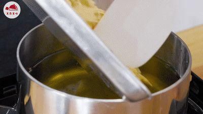 开水|法国人用塑料袋在开水里煮饭!原因竟是没有电饭锅……