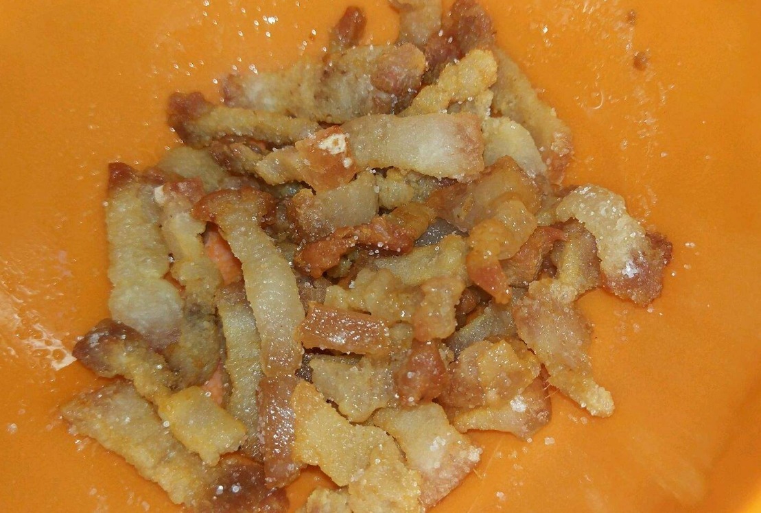 猪油渣|熬猪油剩下的猪油渣,可以吃吗,是养生还是致癌呢做错了很多年